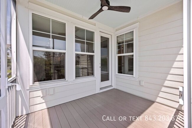 Building Photo - 2219 Midden Dr