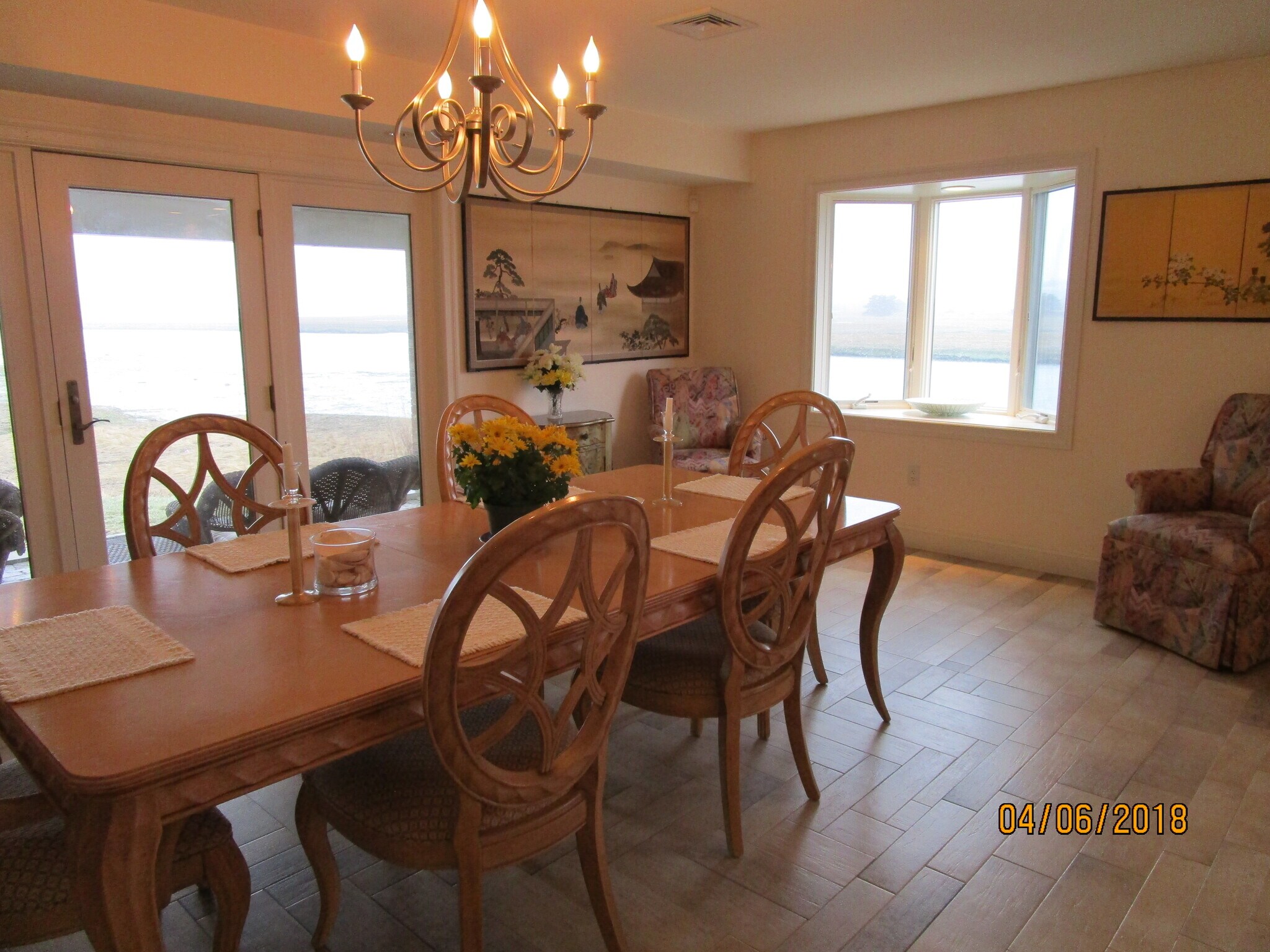 dining table seats eight (six shown) - 103 Summer St