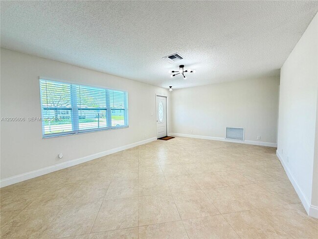 Building Photo - 8581 NW 17th St