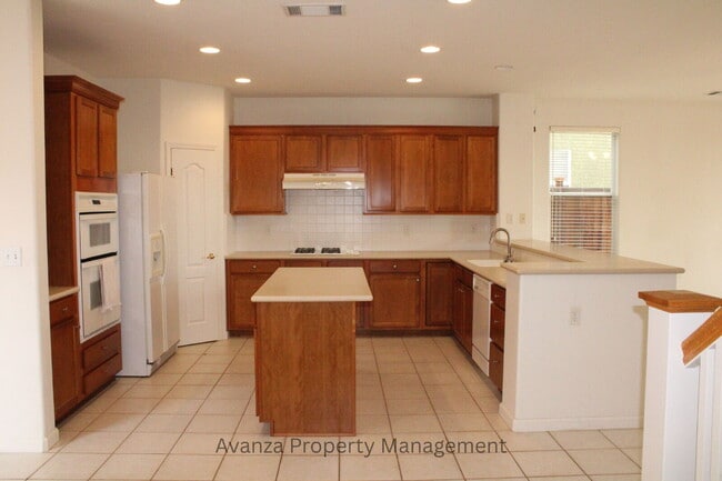 Building Photo - Home for Rent