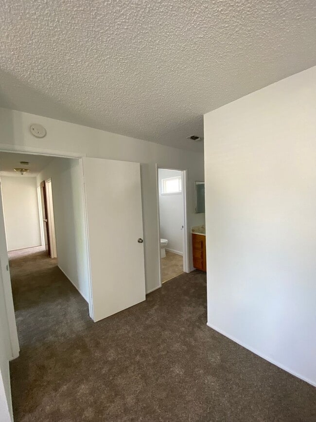 Building Photo - 183 Clayton Cir