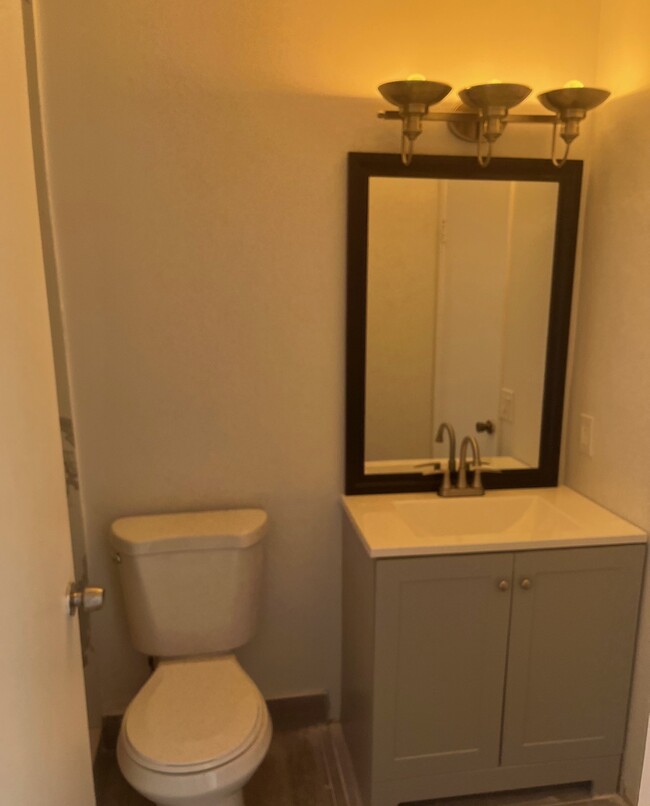 BATHROOM 2 - 10421 SW 157th Pl