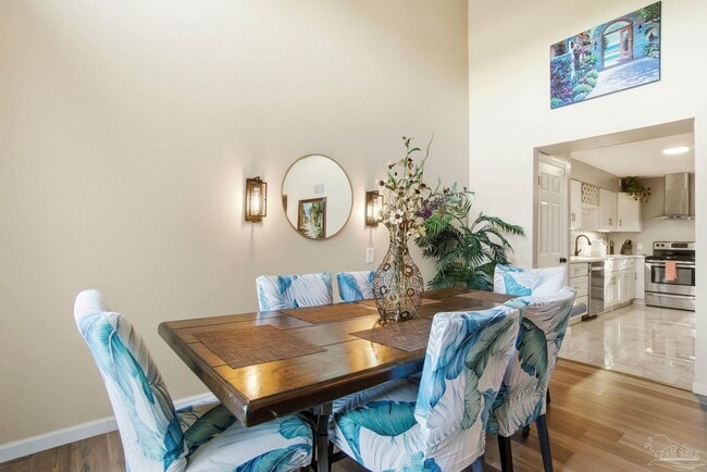 Building Photo - 4822 Huron Dr