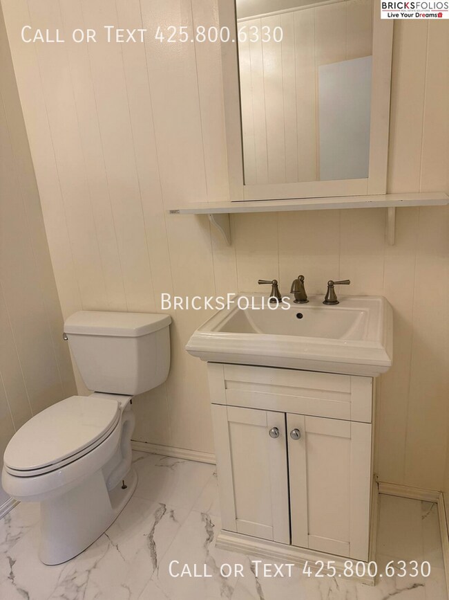 Building Photo - 1129 207th Pl