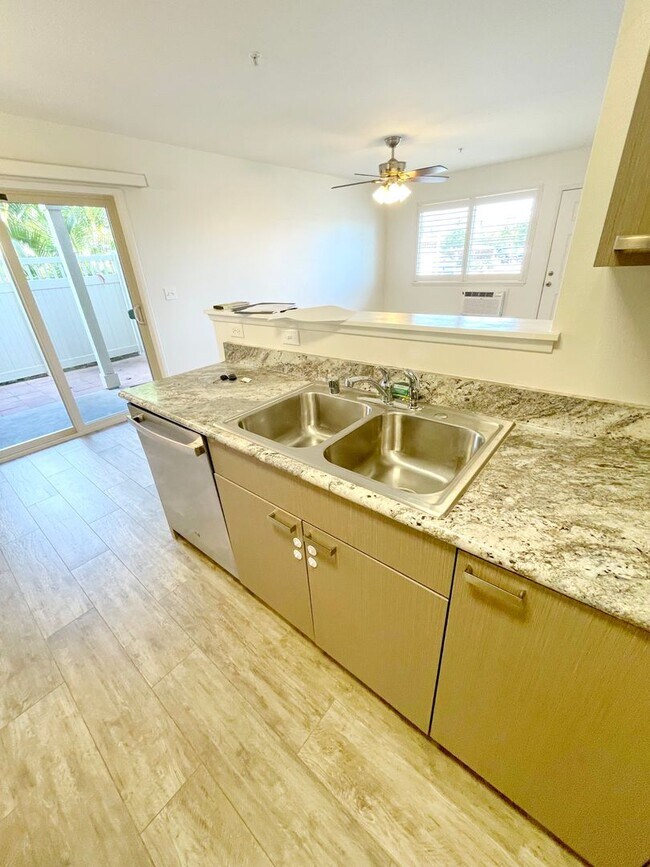 Building Photo - Flats at Kamalani - 2bed/1.5bath Unfurnished Condo - 1 year minimum term