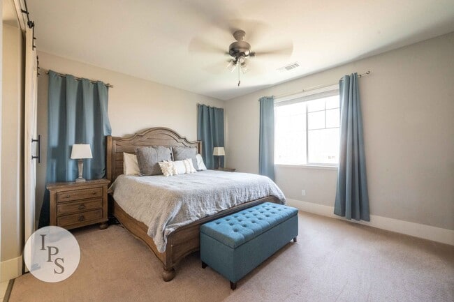 Building Photo - Madera Tesoro Viejo - Beautiful Hillside Village 2-Story Home, 4BR/3BA, SOLAR, Community Pool + L...