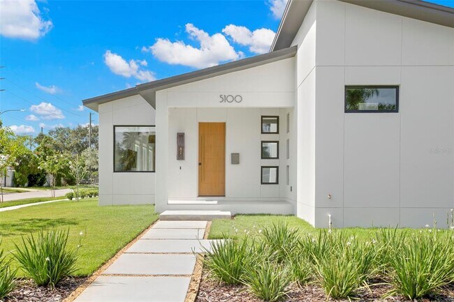 Building Photo - 150 51st St N