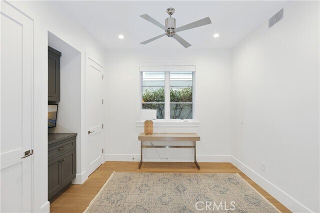 Building Photo - 708 Heliotrope Ave