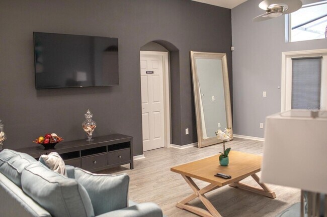 Building Photo - 2577 Oneida Loop