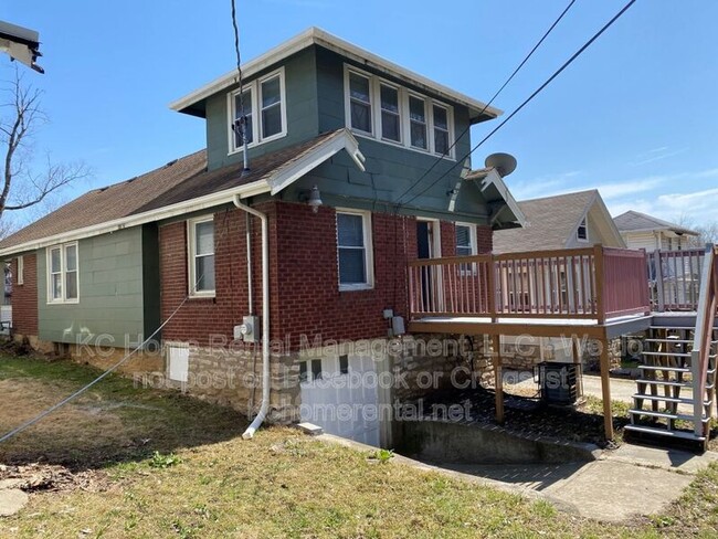 Building Photo - 4144 College Ave