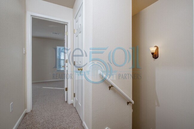 Building Photo - 7104 Ohio St