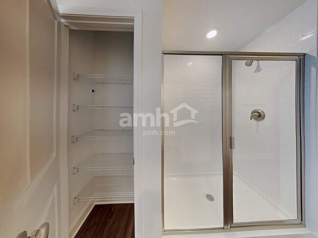 Building Photo - 4829 Chutney Dr