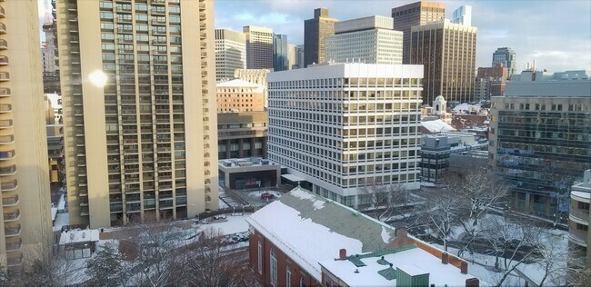 City Views - 2 Hawthorne Pl