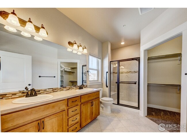Building Photo - 4662 Hahns Peak Dr