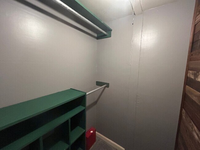 Building Photo - 3604 Hydrangea St