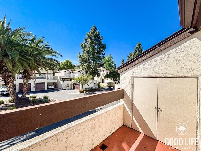 Building Photo - Stunning 3BD/2.5BA Townhouse in El Cajon W/ Central A/C, W/D, 2 Balconies, & Community Pool/Spa!