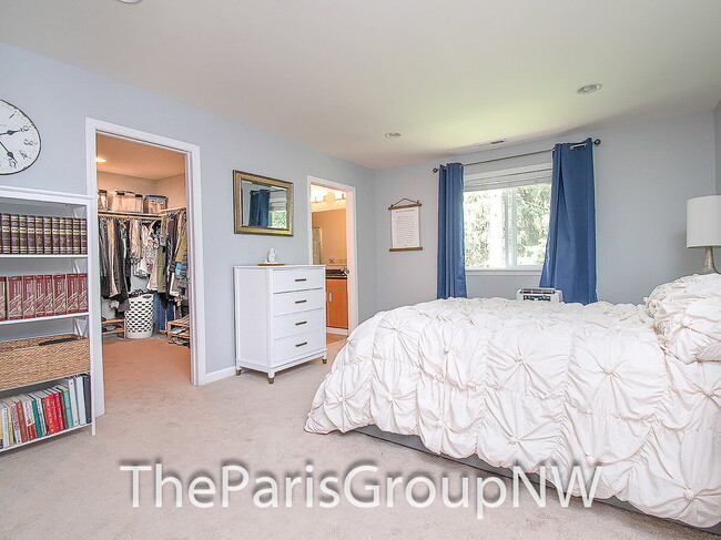 Building Photo - Wonderful 2012 Renton 3BR * Backs To Greenbelt