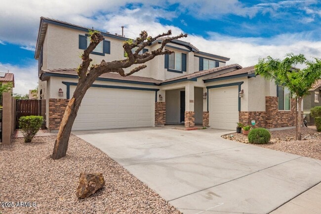 Primary Photo - 42511 W Cheyenne Dr