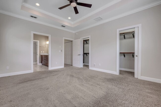 Building Photo - Midtown Tallahassee Townhome