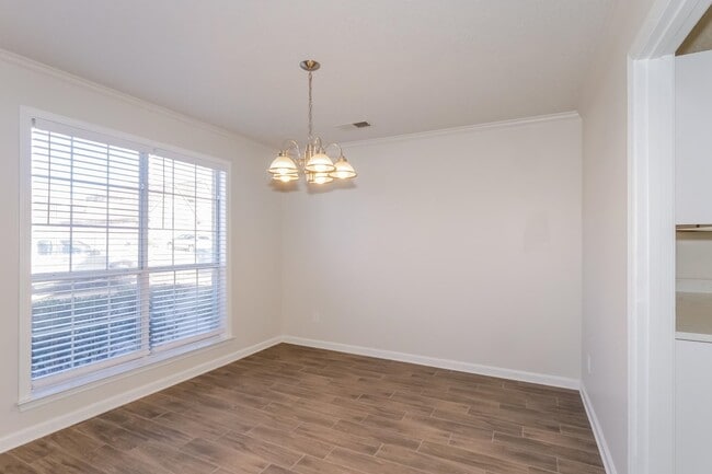 Building Photo - 7317 Pinnacle Farms Dr