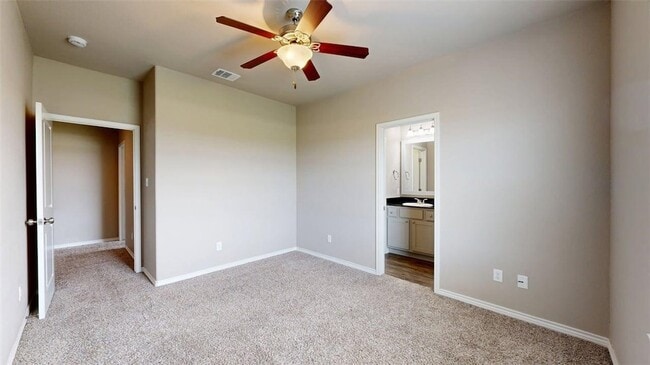 Building Photo - 3519 Summerway Dr