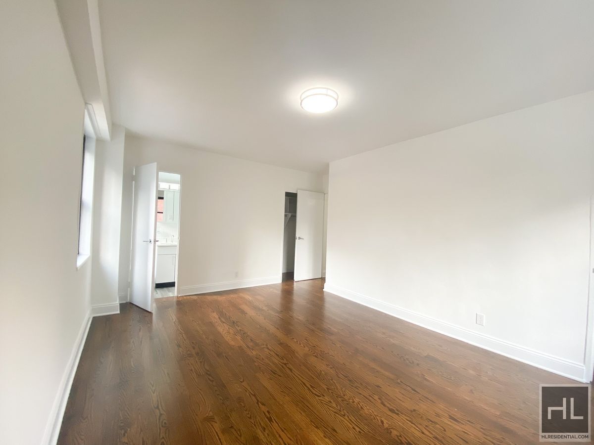 Building Photo - East 88 Street