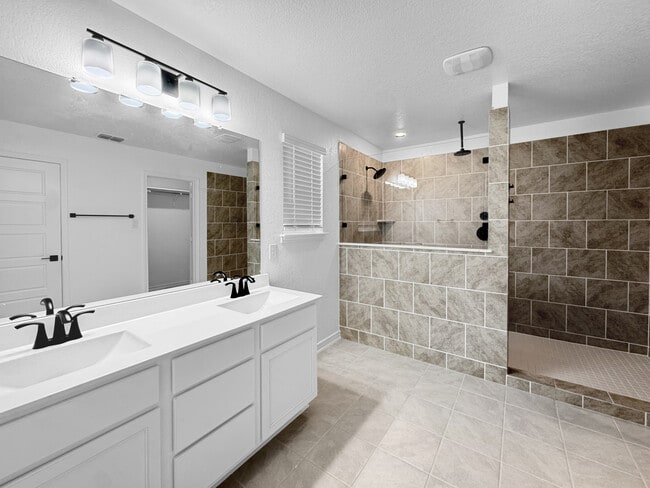 Building Photo - 15307 Electra Cir