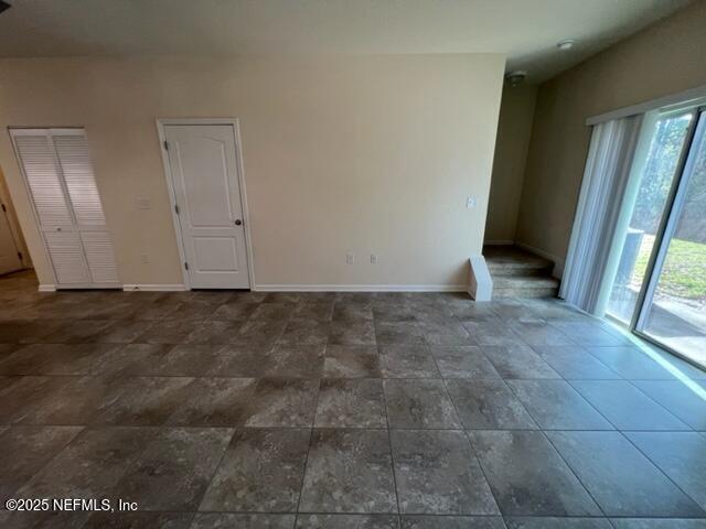 Building Photo - 726 Servia Dr