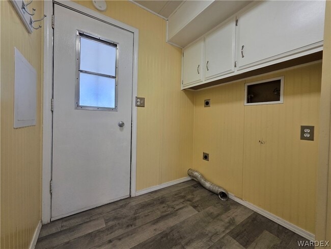 Building Photo - 1204 Church St