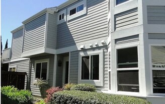 Building Photo - 127 Shepardson Ln