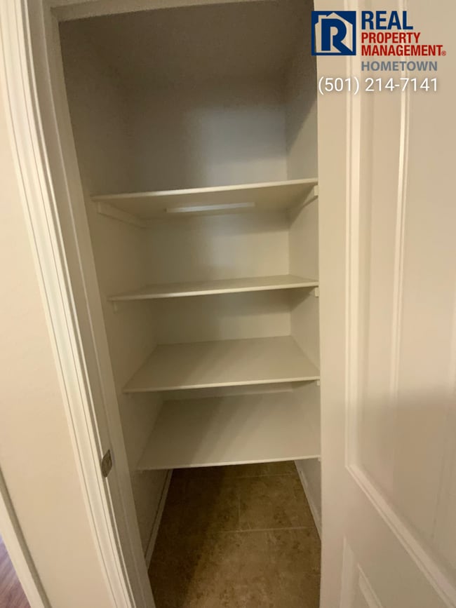 Building Photo - 3225 Miracle Heights Ct