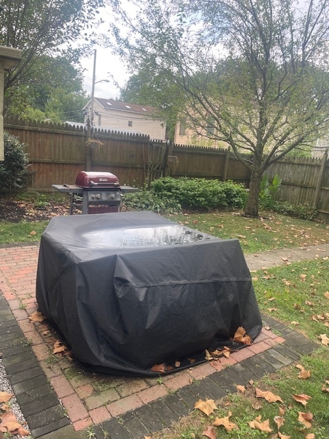 Parking on other side of Fence - 364 Lehigh Ave