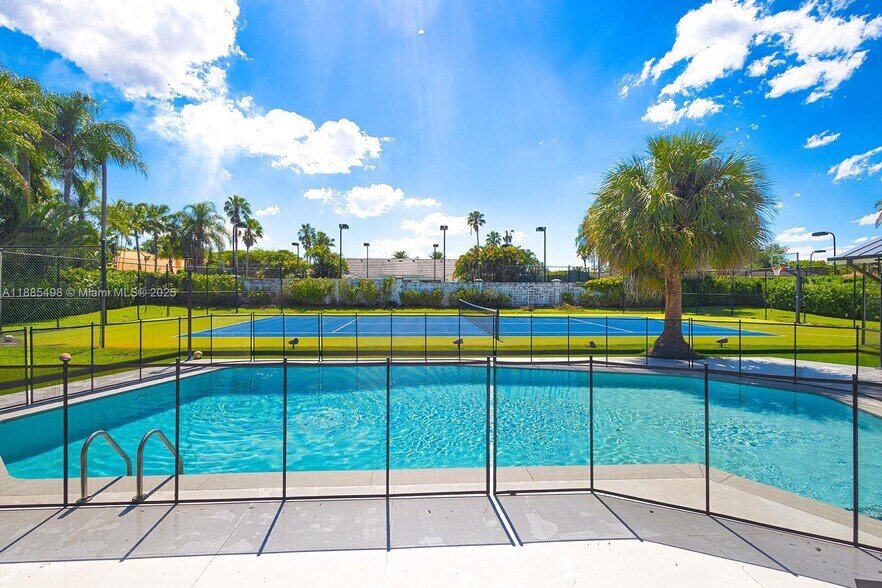 Building Photo - 10506 SW 89th Pl