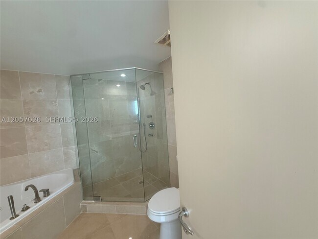Building Photo - 6000 Indian Creek Dr