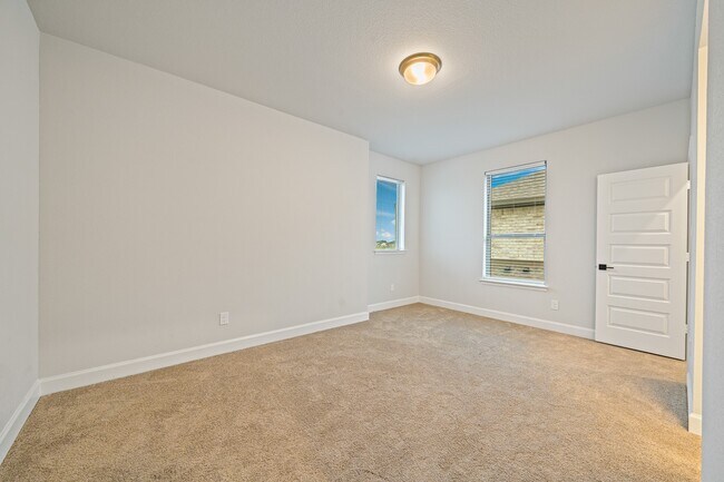 Building Photo - 31219 Star Lndg Rd