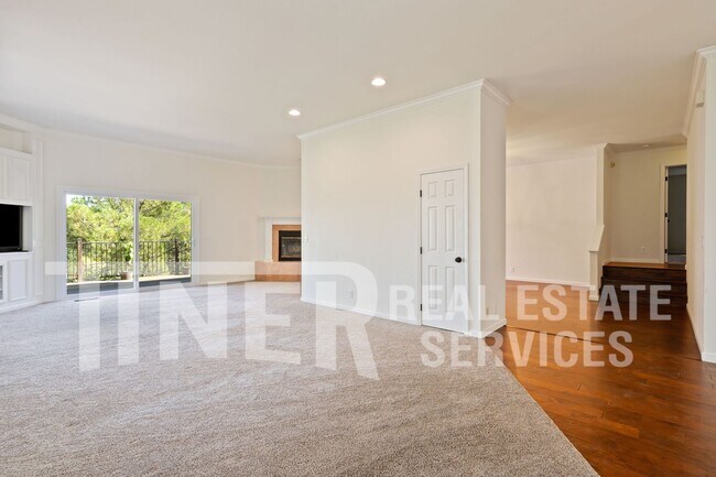 Building Photo - Stunning Views 4 Bedroom El Dorado Hills Gem