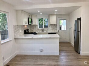 Building Photo - 3 Bedroom for Rent.