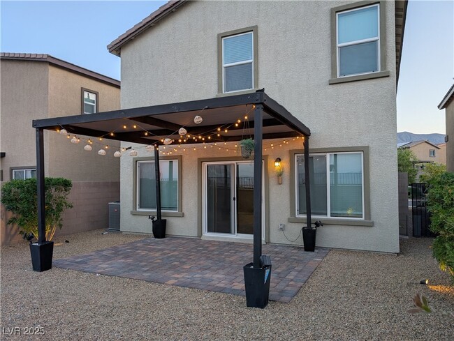 Building Photo - 5240 Sunstone Mesa Dr