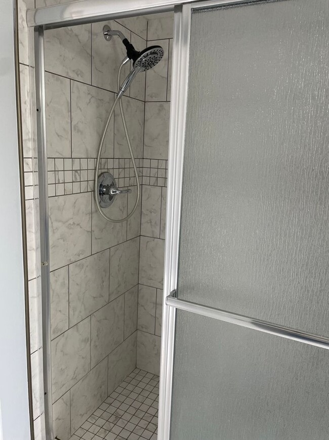 Building Photo - NEWLY RENOVATED 3 BED, 2 BATH STORY HOME IN THOMASVILLE