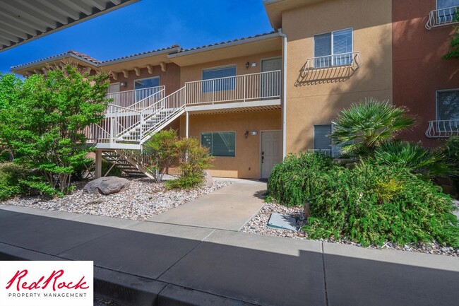 Building Photo - Lovely 2 Bedroom Condo. Pet Friendly!