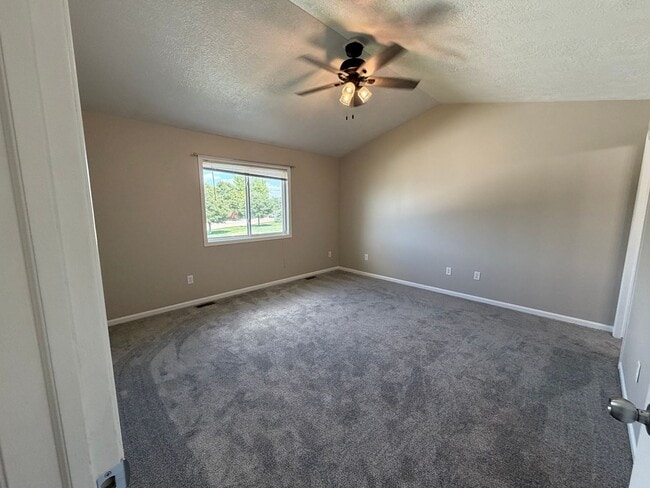 Building Photo - 3606 W Hughes Pl