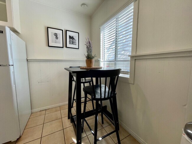 Building Photo - Mission Bay 1 Bed/1 Bath