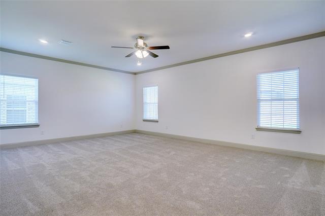 Building Photo - 219 Community Dr