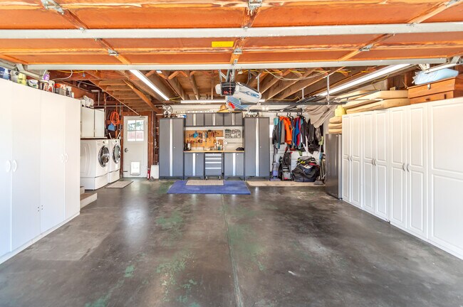Building Photo - 313 Point San Pedro Rd