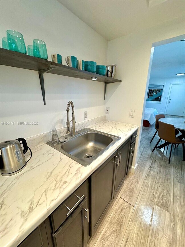 Building Photo - 740 11th St