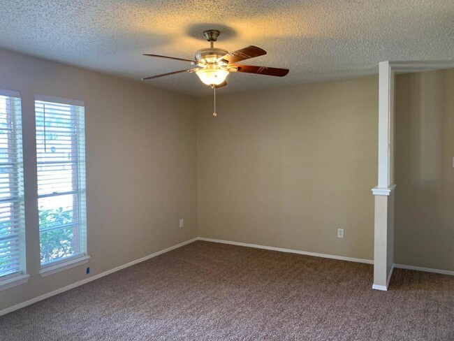 Building Photo - 22610 Leedstown Ln