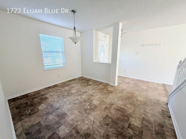 Building Photo - 1723 Elijah Blue Dr