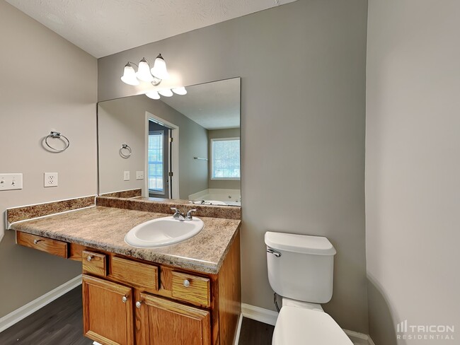 Building Photo - 3100 Perch Overlook SW