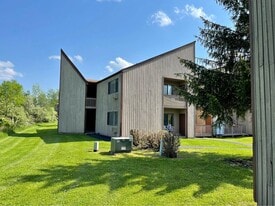 Building Photo - 97 Davos Pt