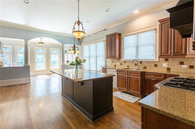 Building Photo - 2360 Manor Creek Ct